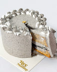 Concentrate Bird's Nest with Black Sesame Cake