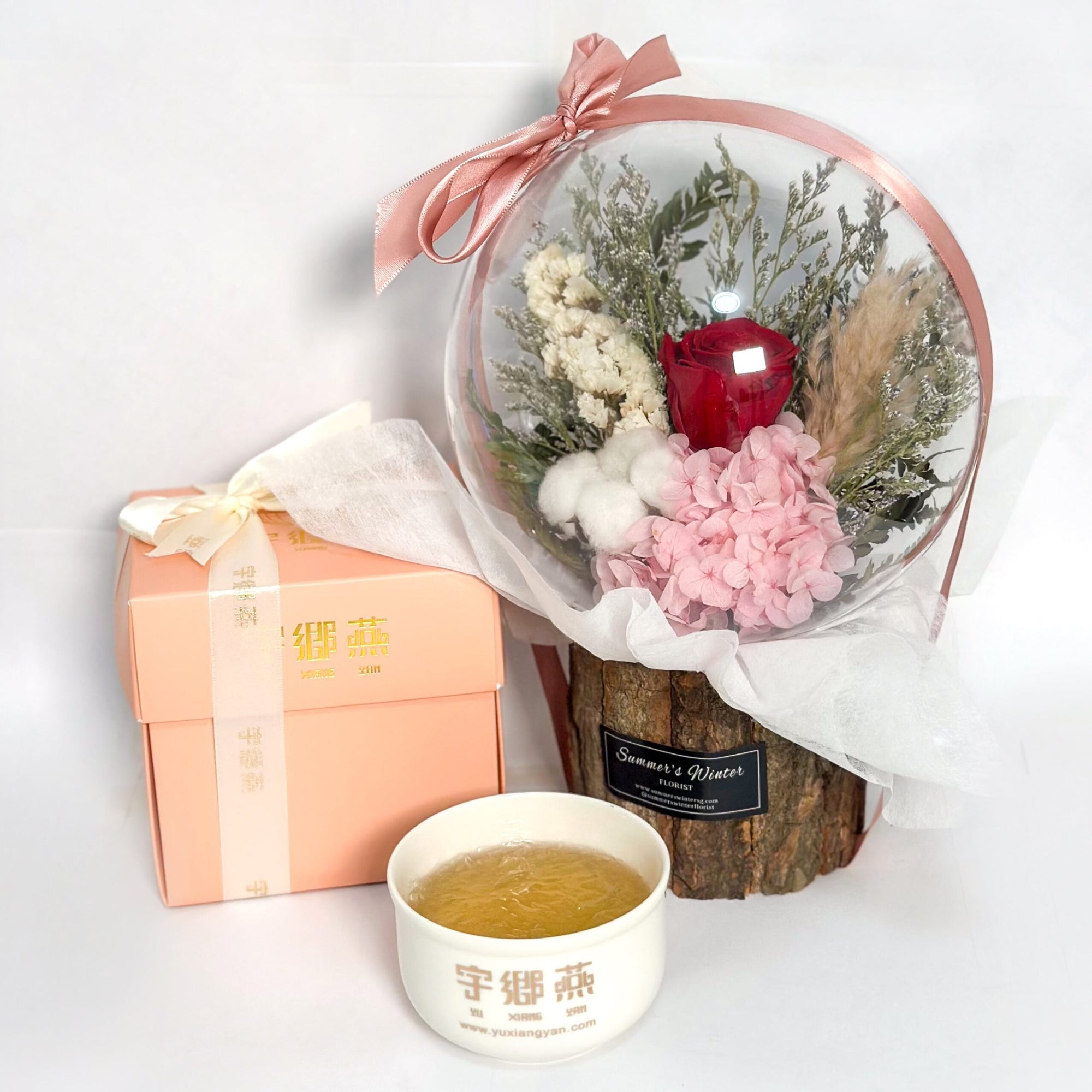 Concentrate Bird's Nest with Red Rose Crystal Ball Bouquet