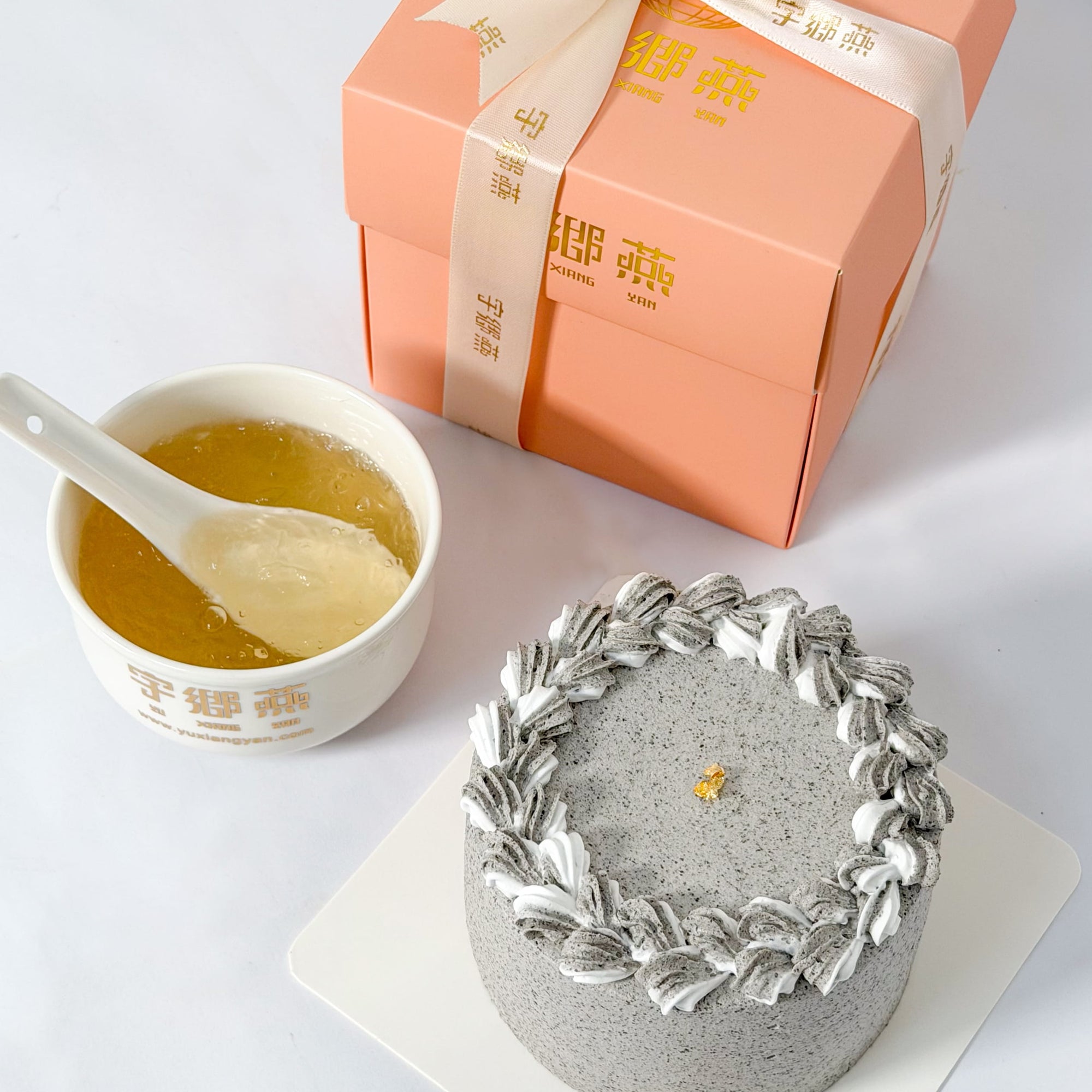 Concentrate Bird's Nest with Black Sesame Cake